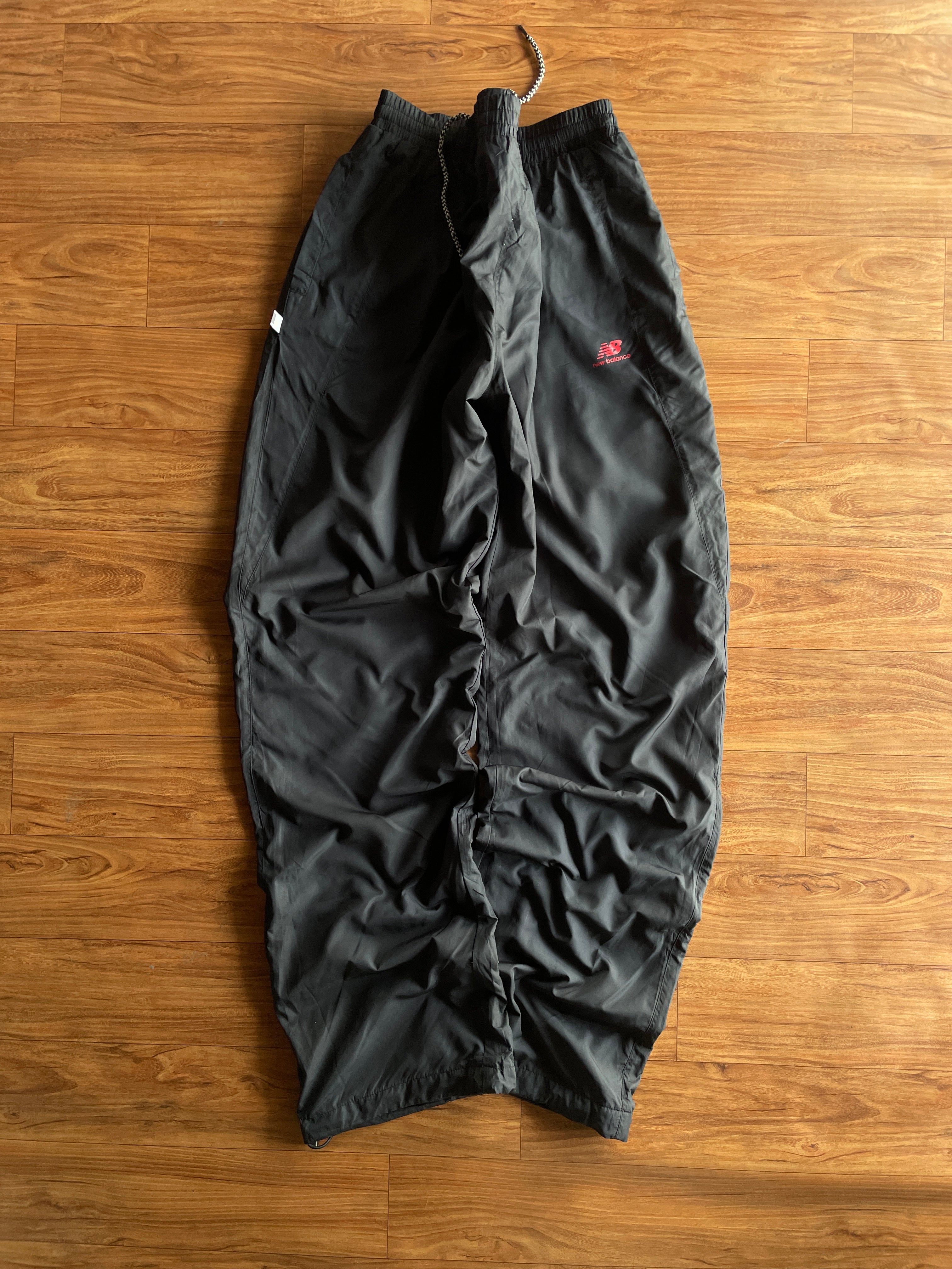 New balance track(W30-33 L41)
