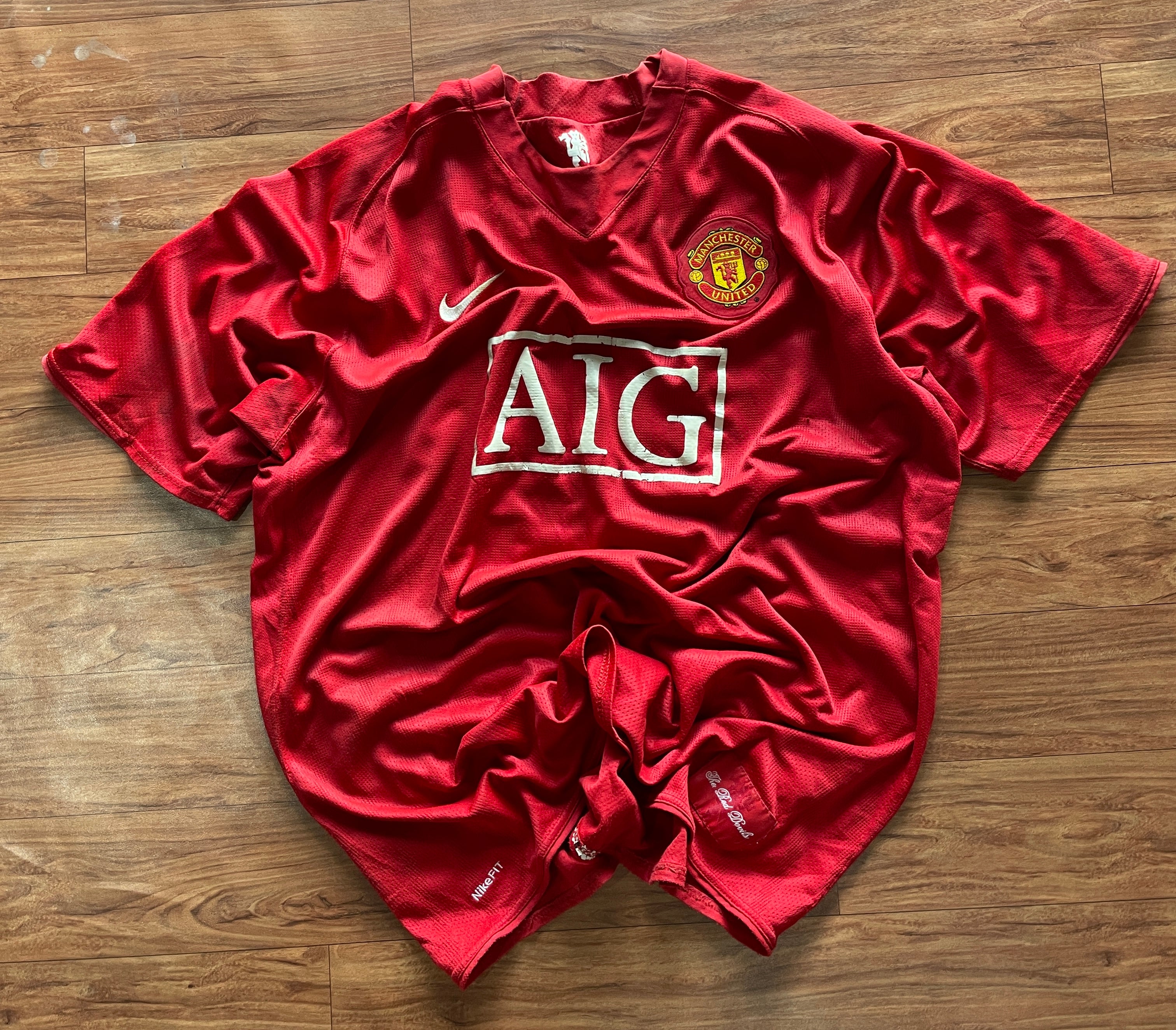 Manchester United 2007-08 home jersey