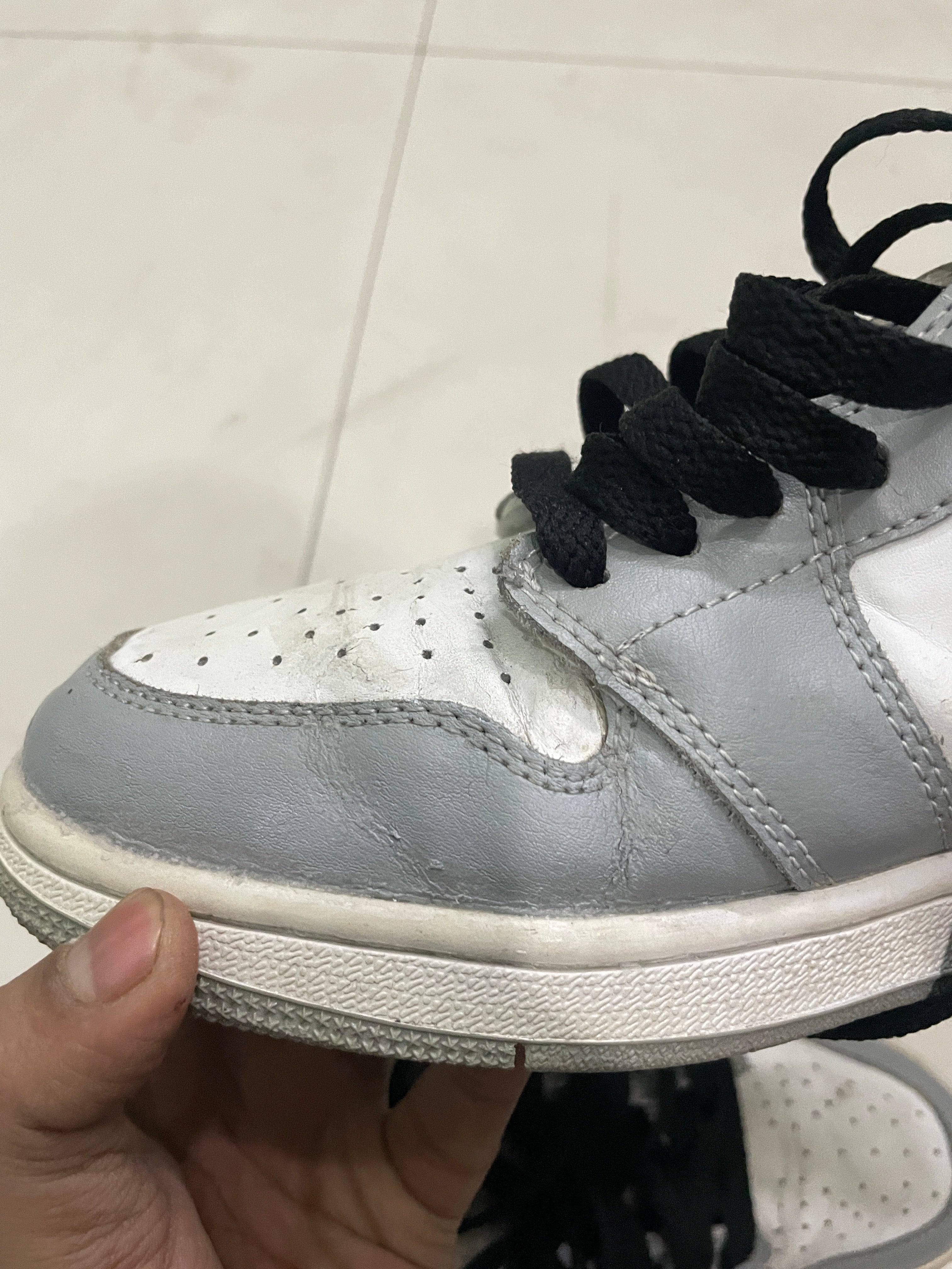 Retro 1 -Uk7.5