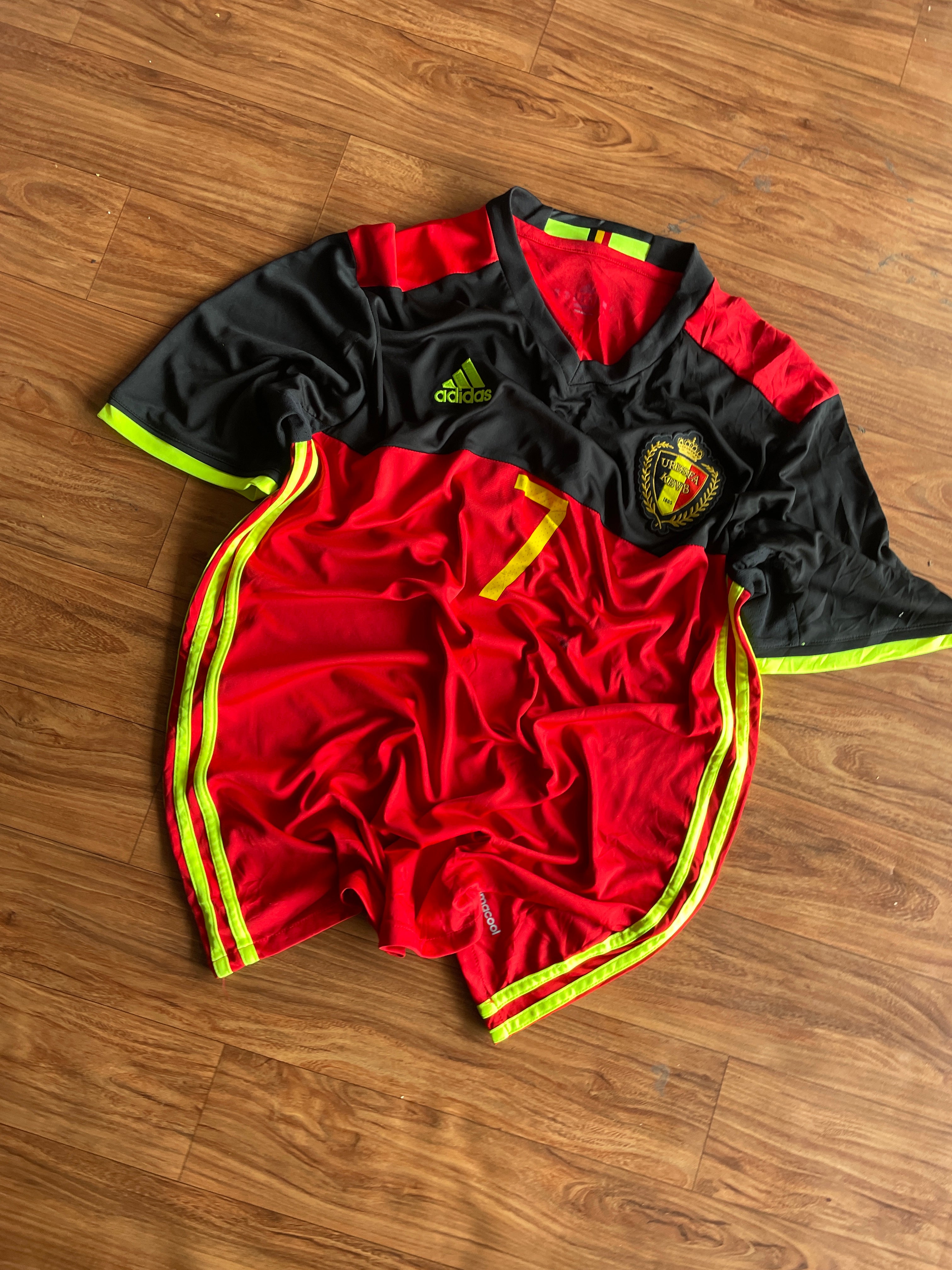 Belgium national football home jersey from the 2016-2017