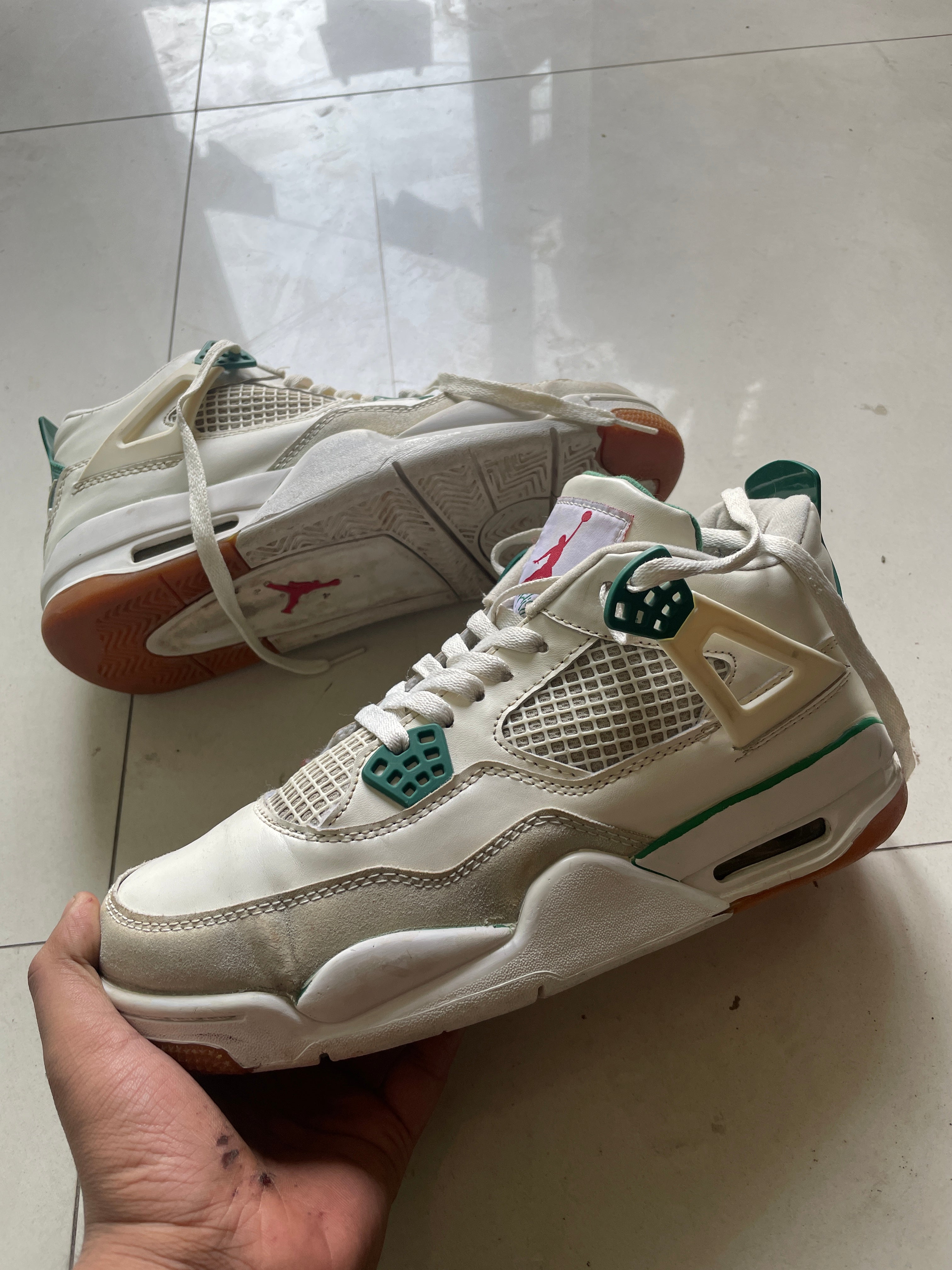 Jordan 4’s- Uk8.5