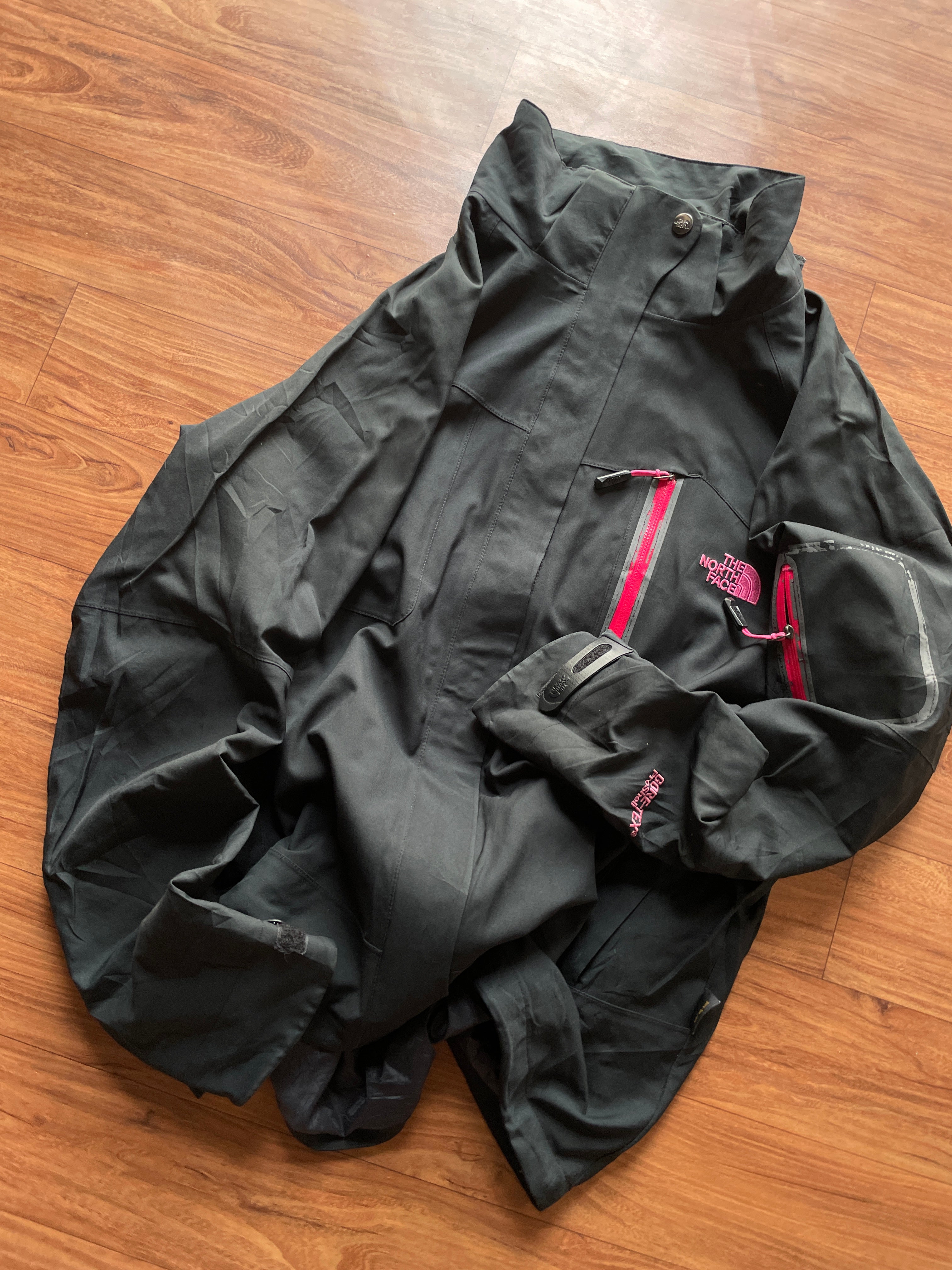Gore-tex pro shell jacket