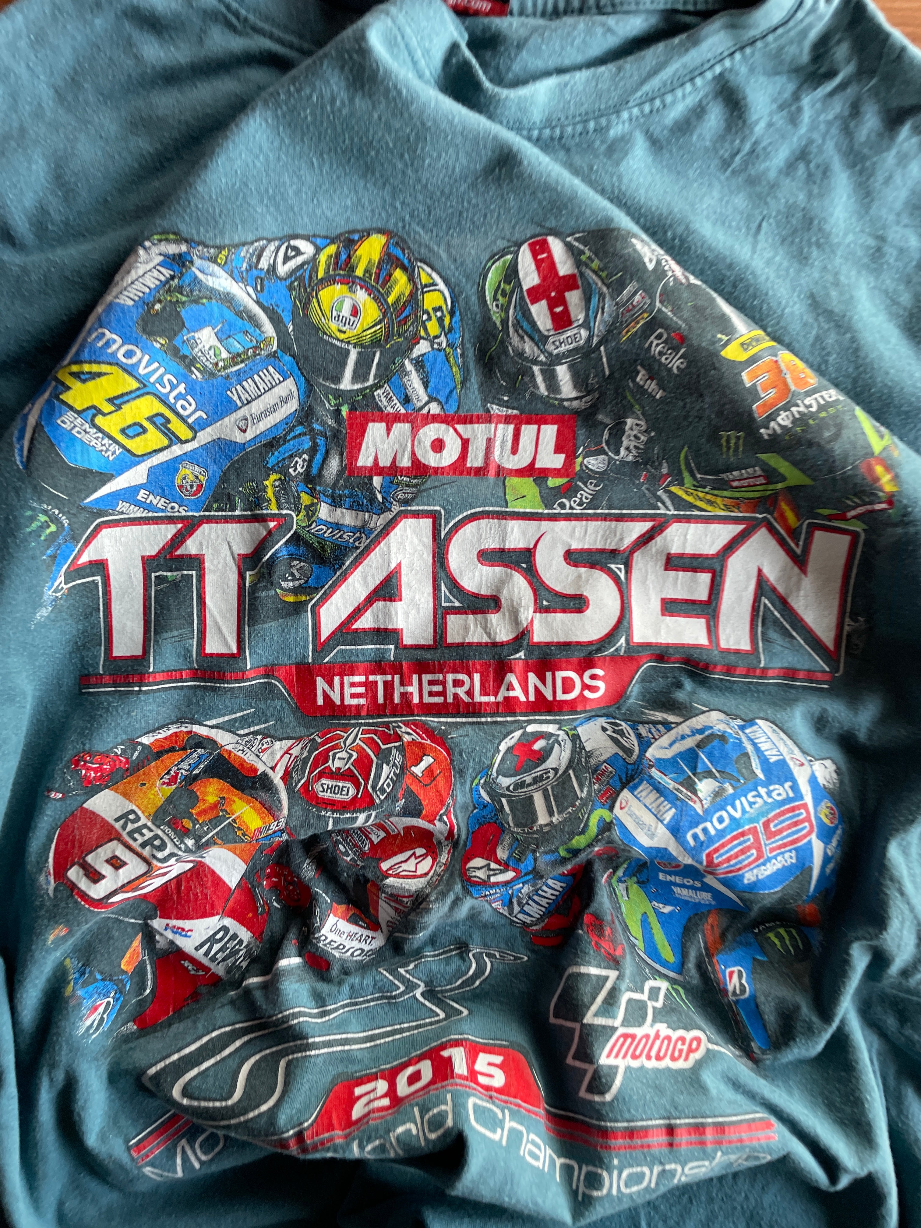 Tee