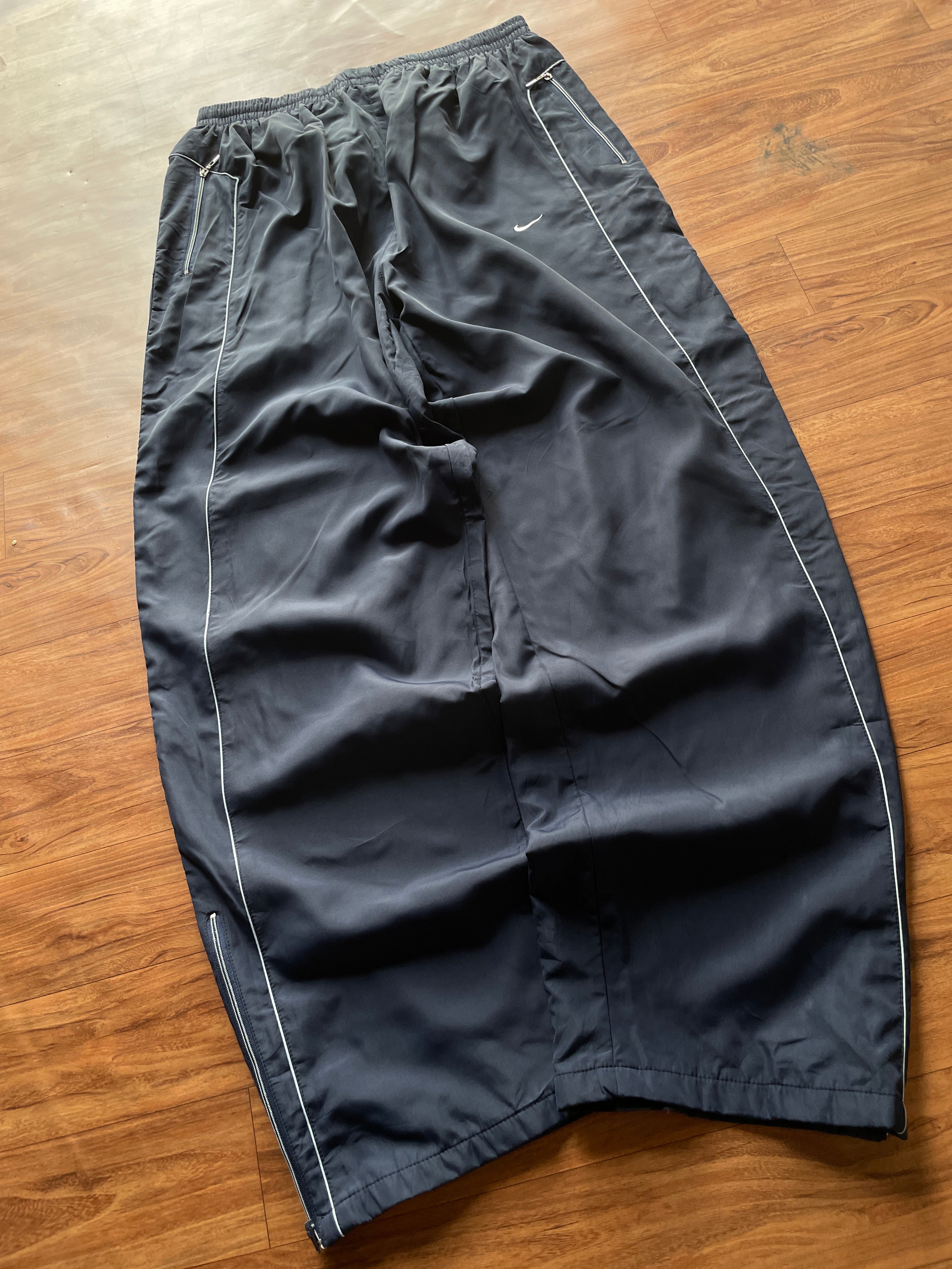 Nike baggy