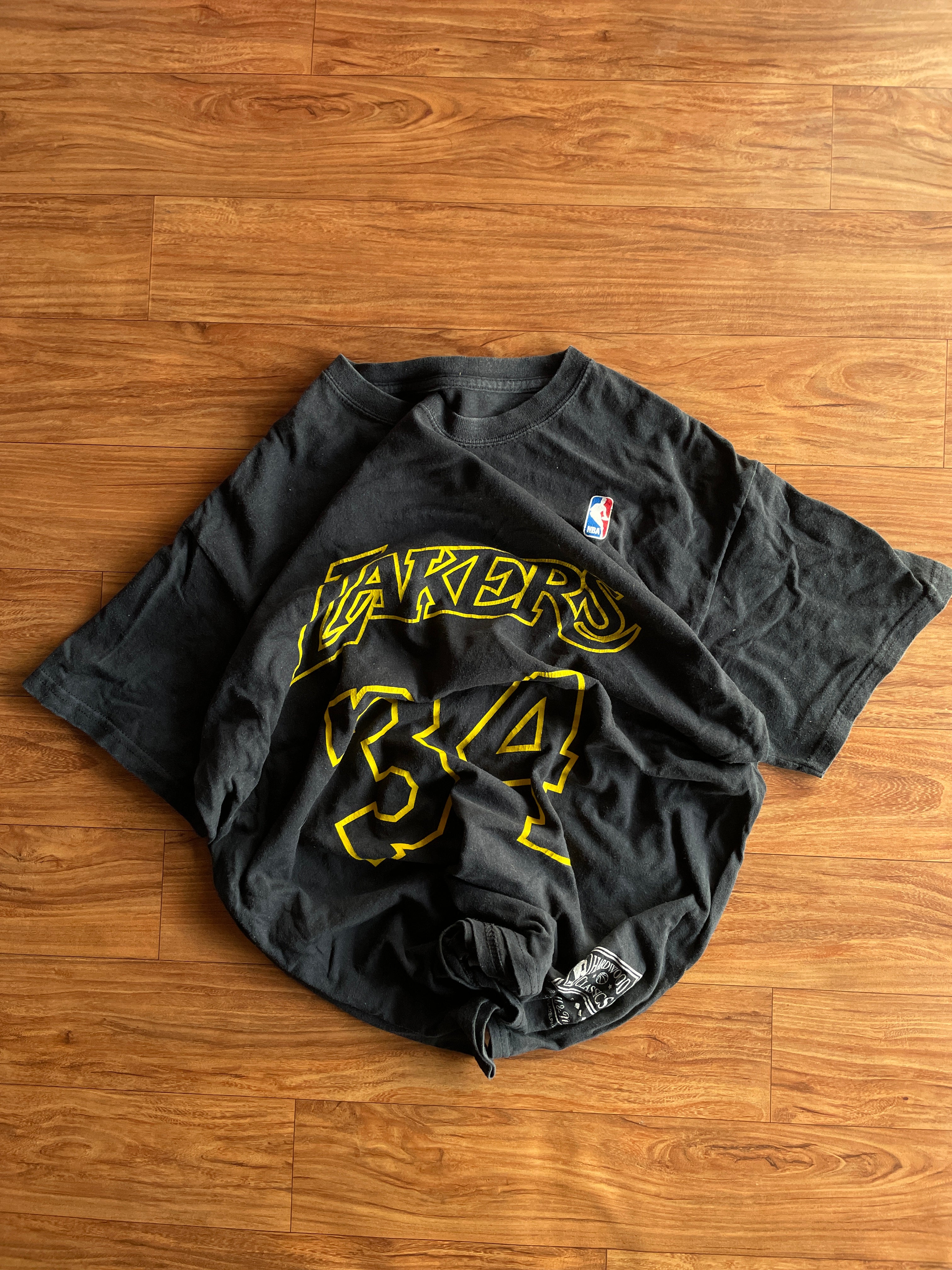 Lakers O'Neal (C42-44 L28)