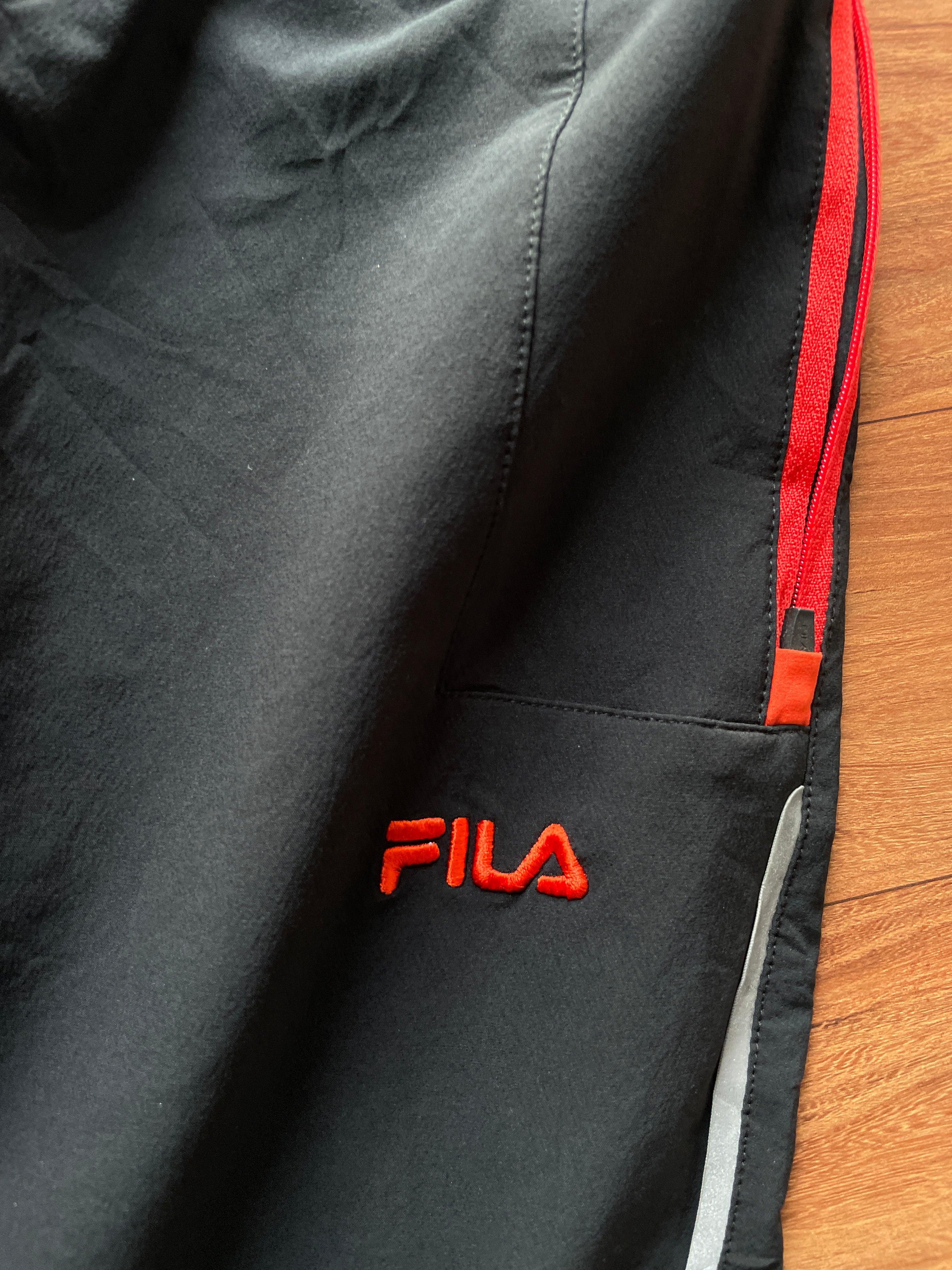 Fila track