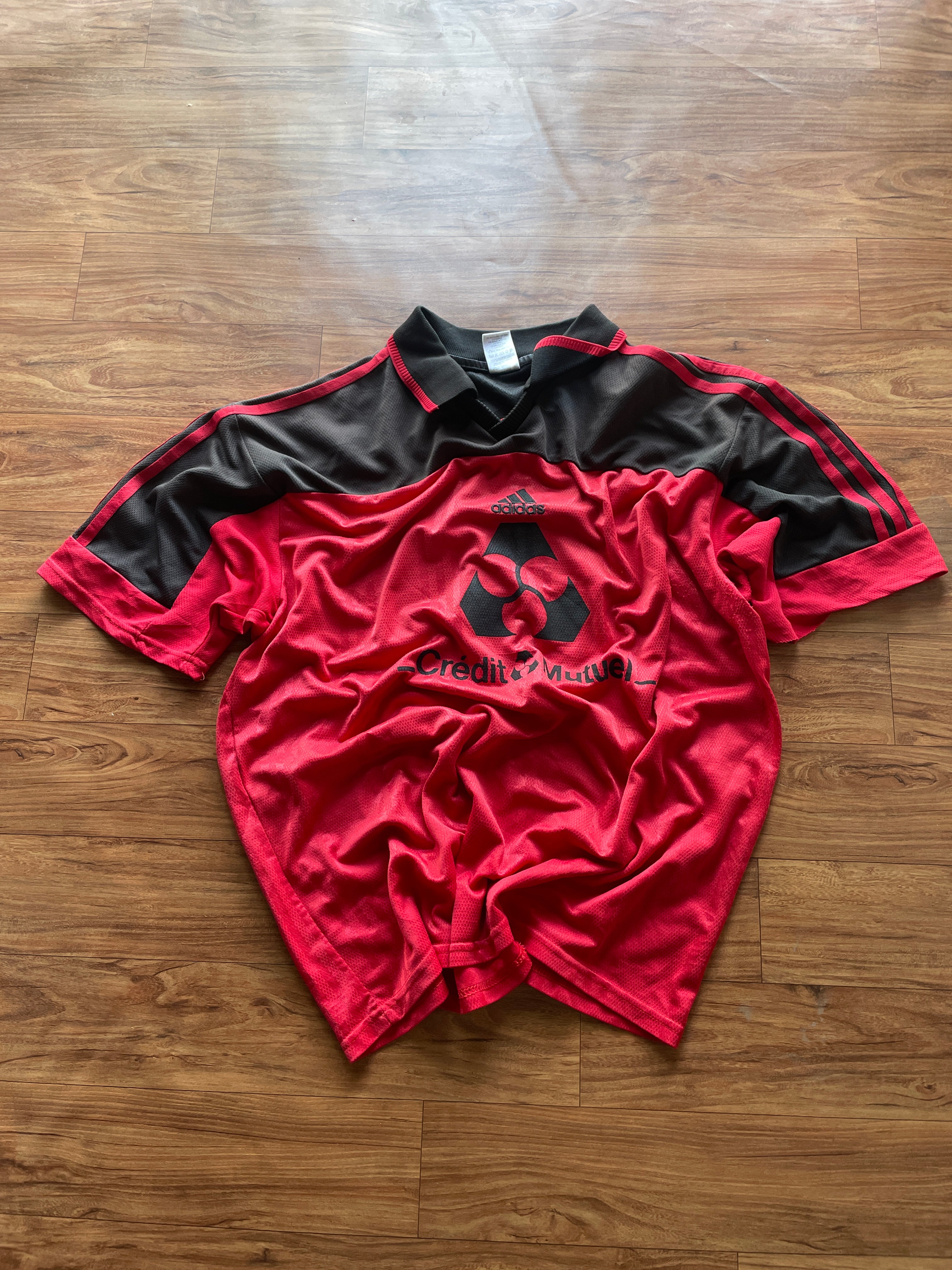 Vintage adidas tee