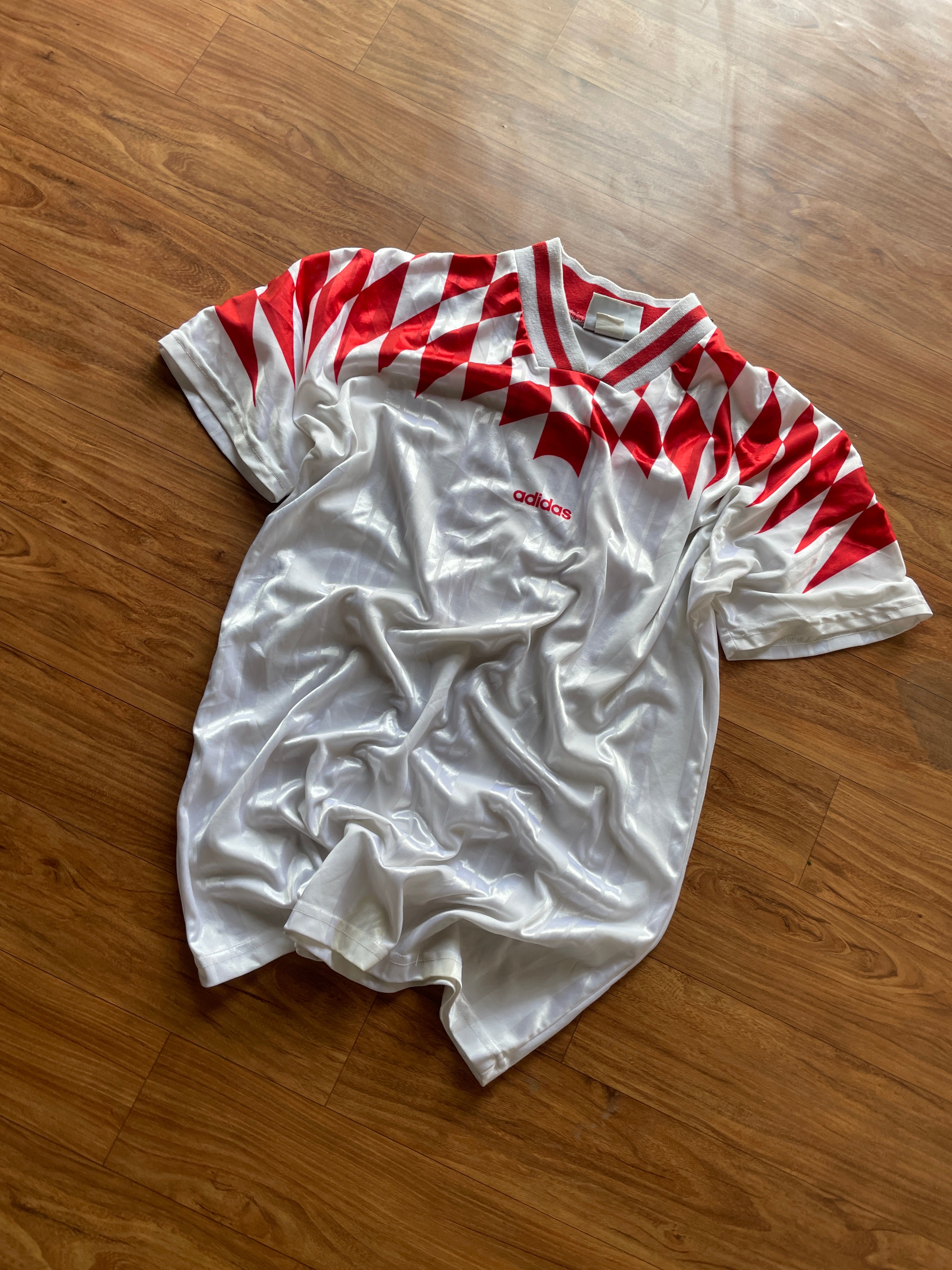 Adidas 1994-1996 template football