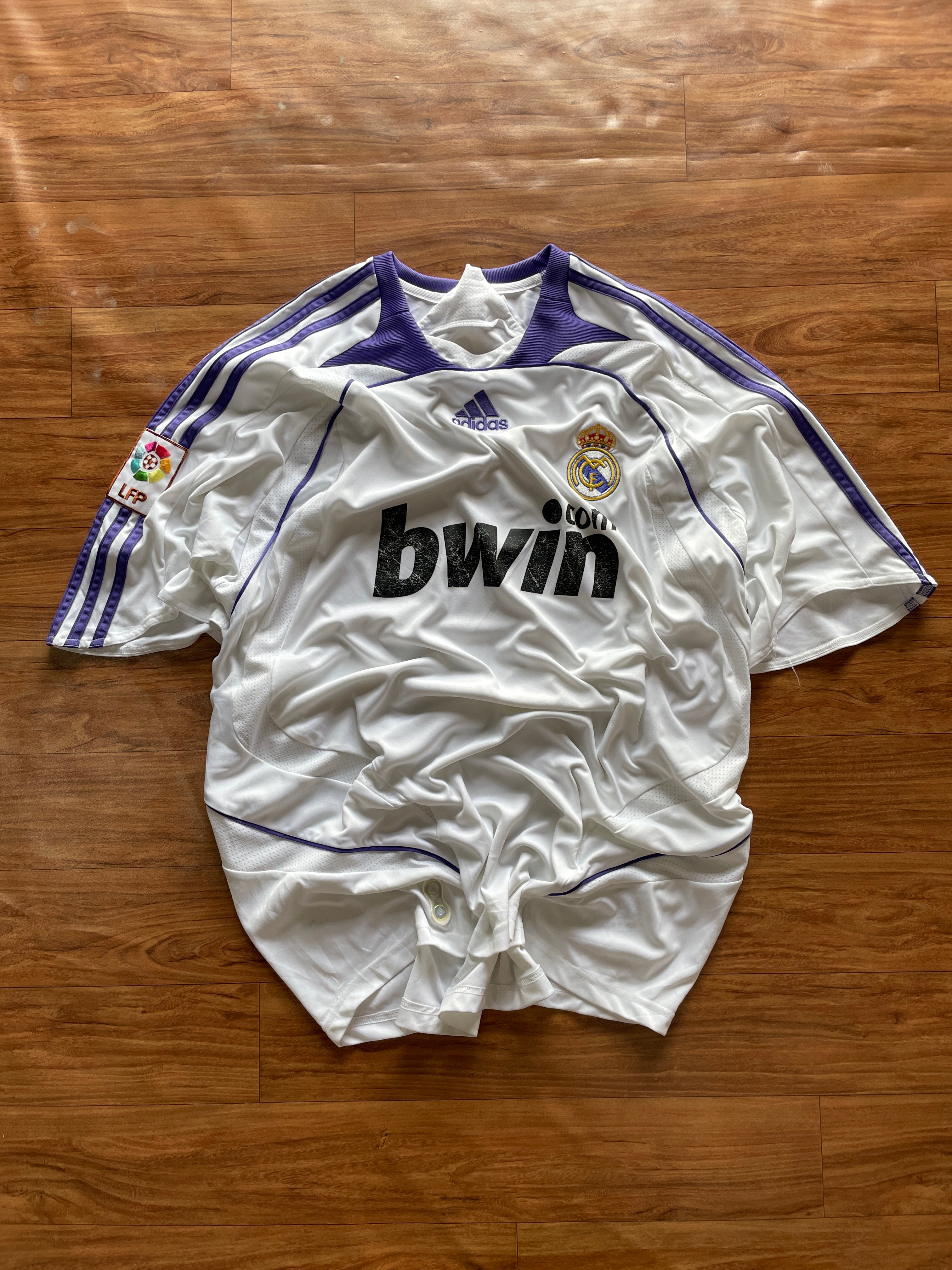 Real Madrid 2007-2008 home jersey
