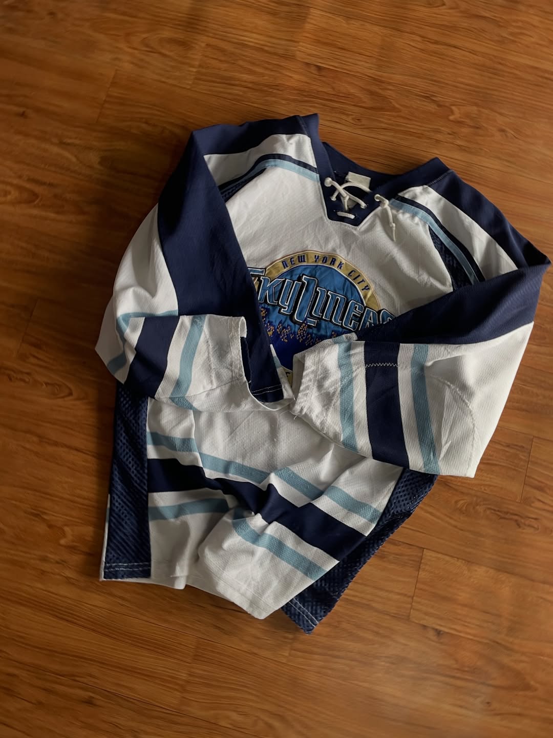 Ice hockey jersey