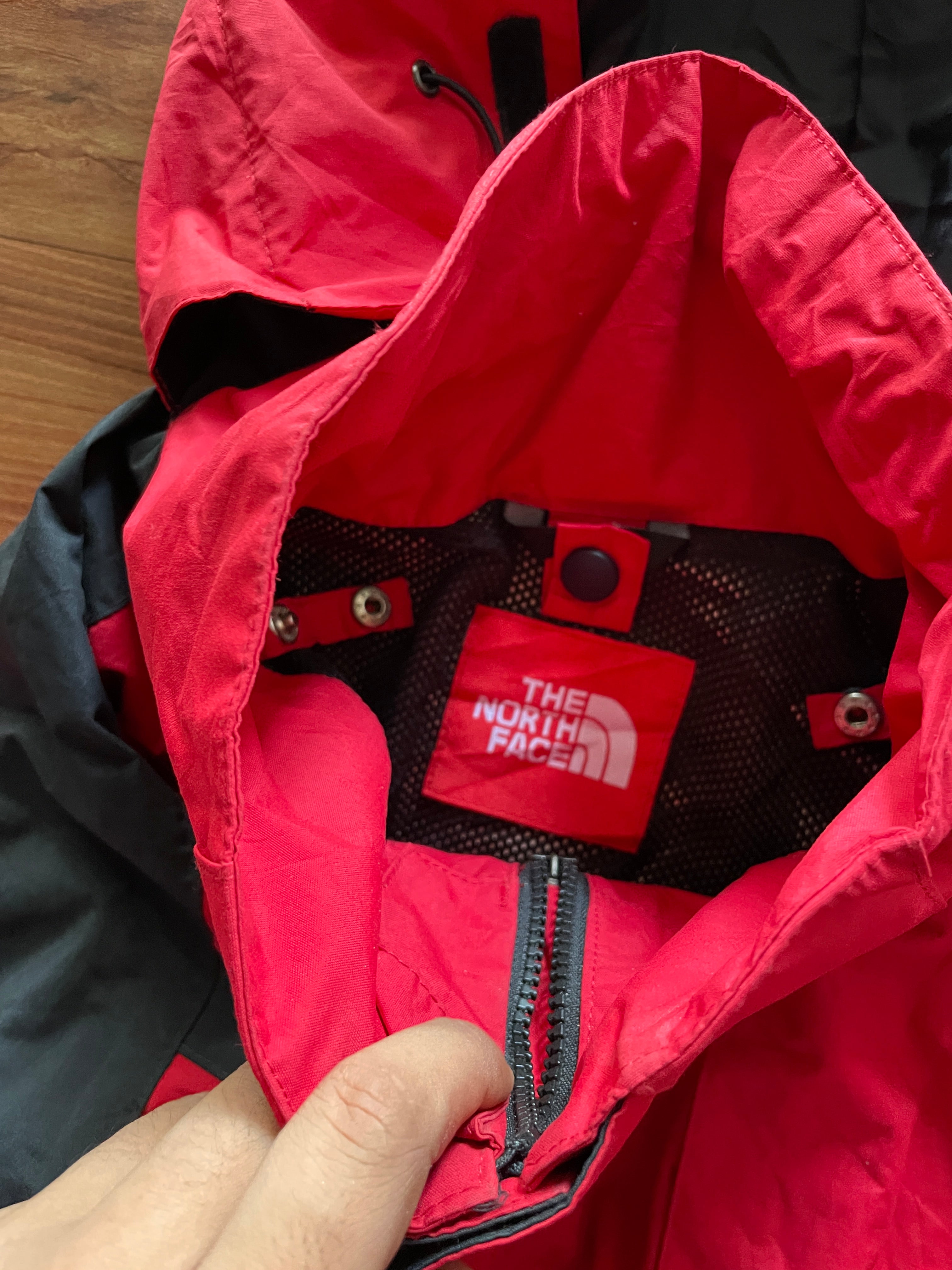 The north face (GORE-TEX HYVENT )