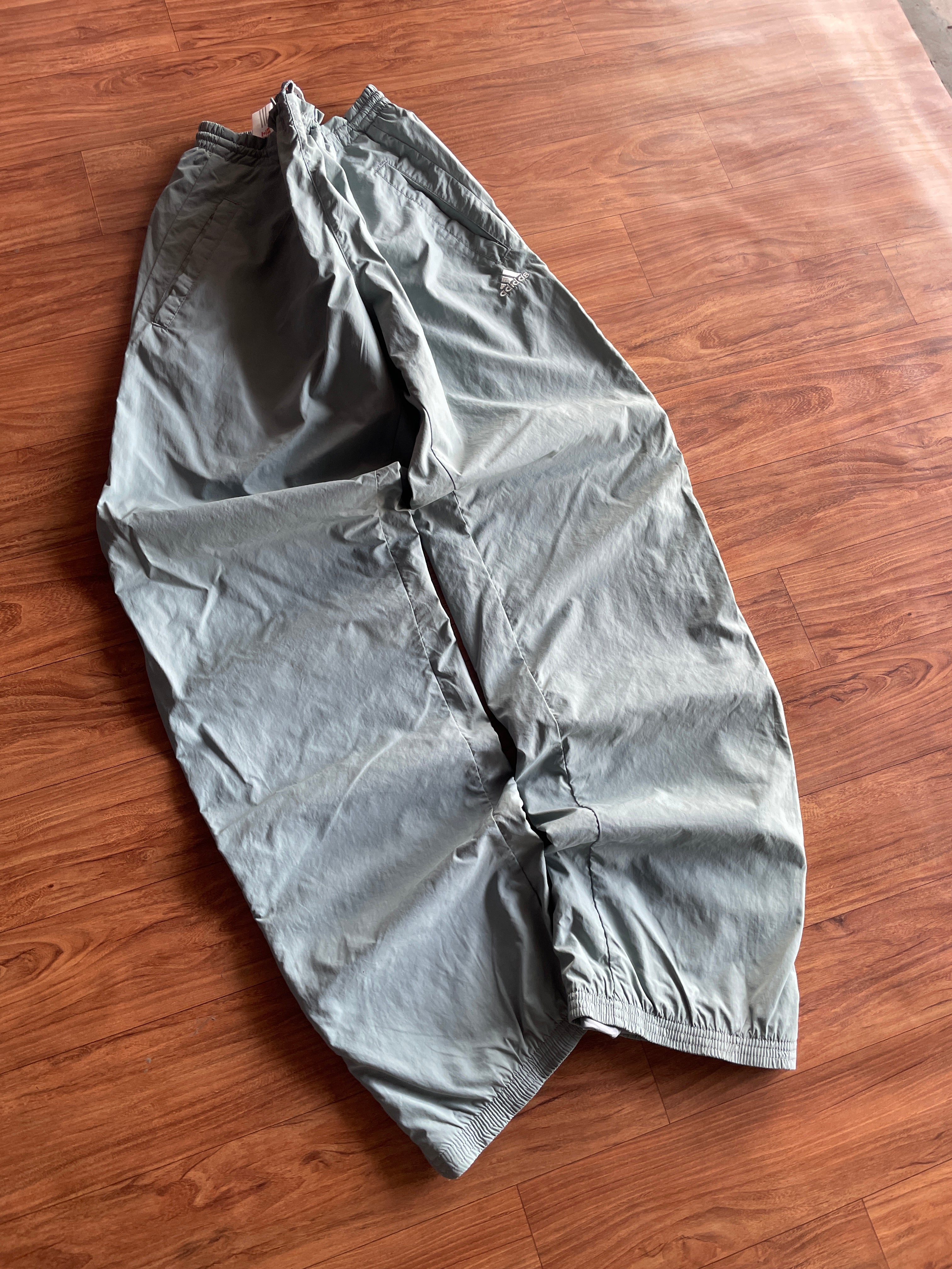 Light grey(W28-30 L39)