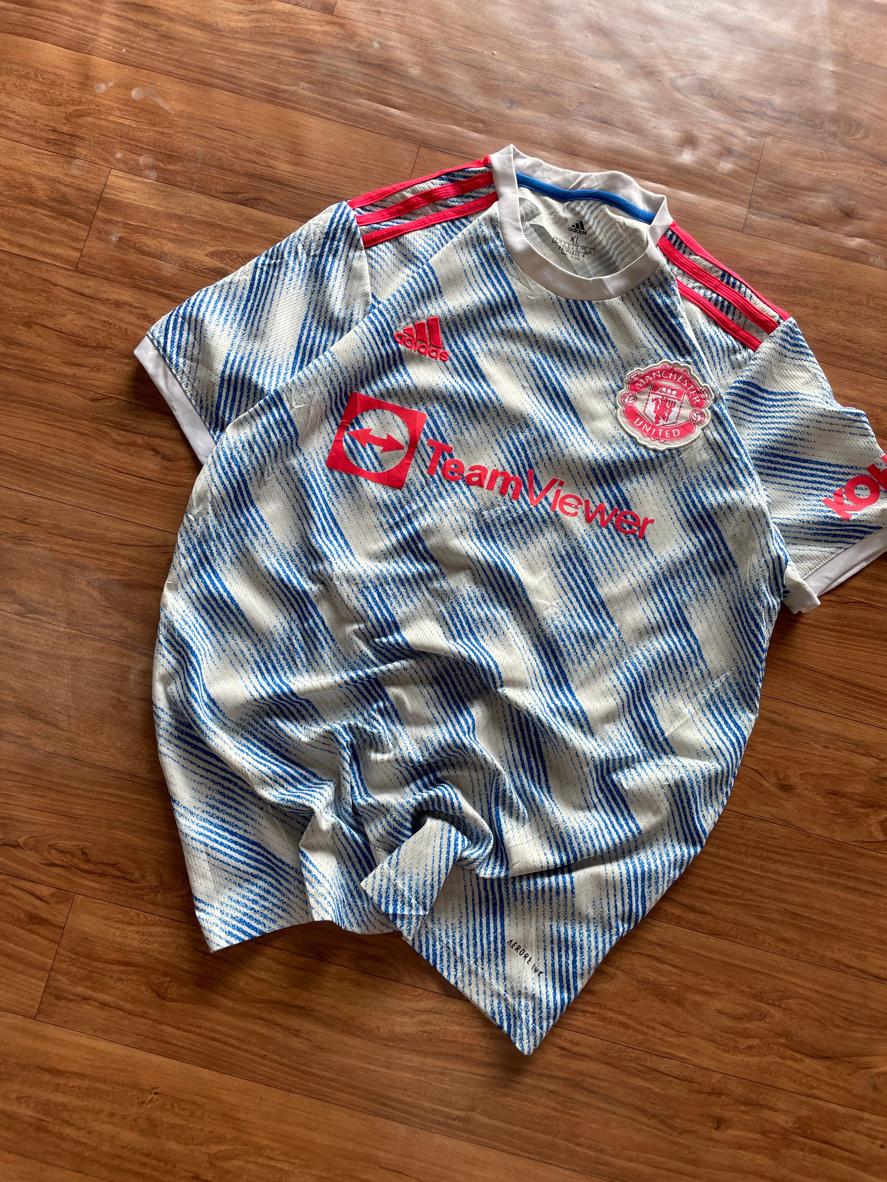 Manchester United 2021-22 away