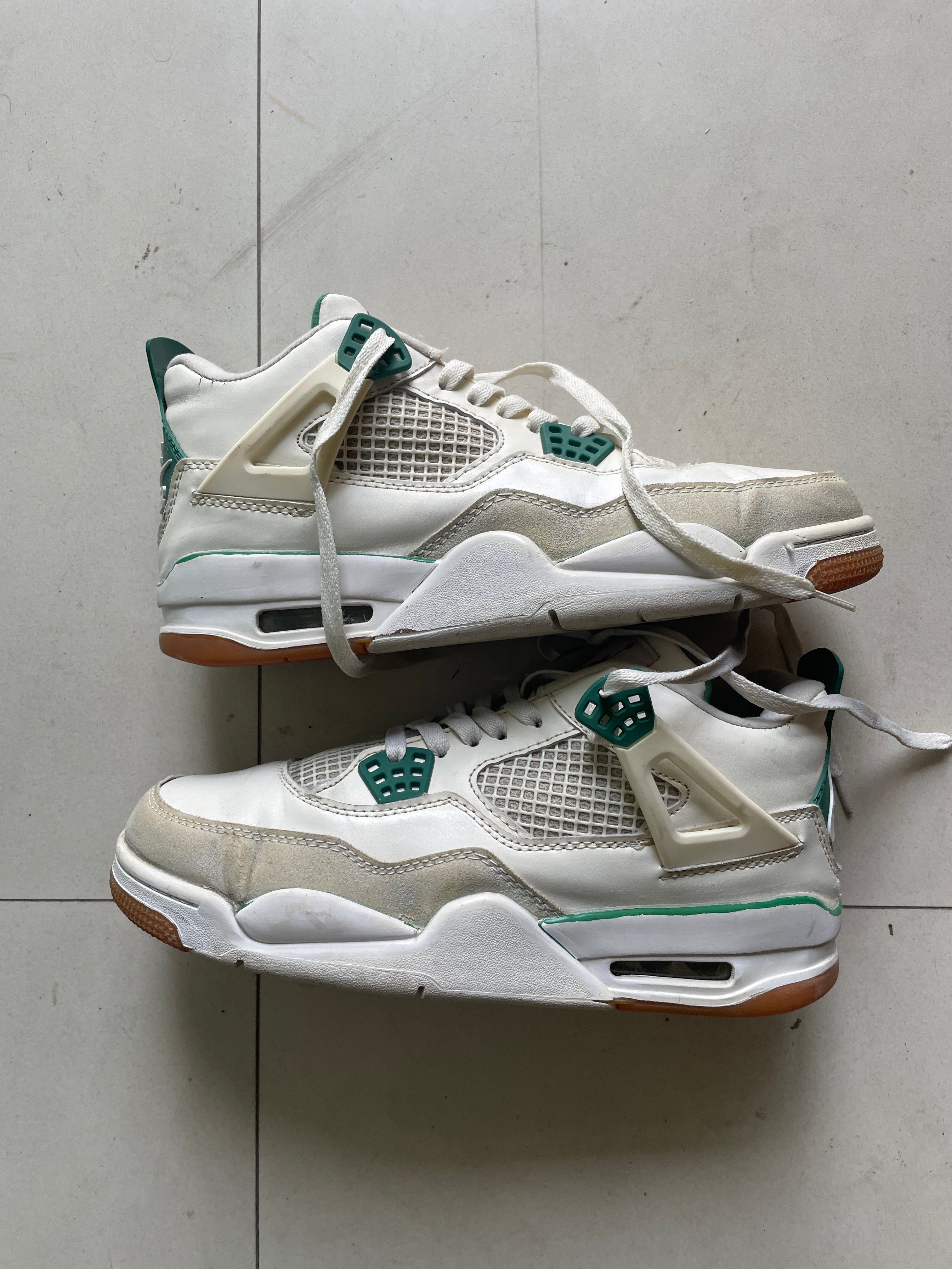 Jordan 4’s- Uk8.5