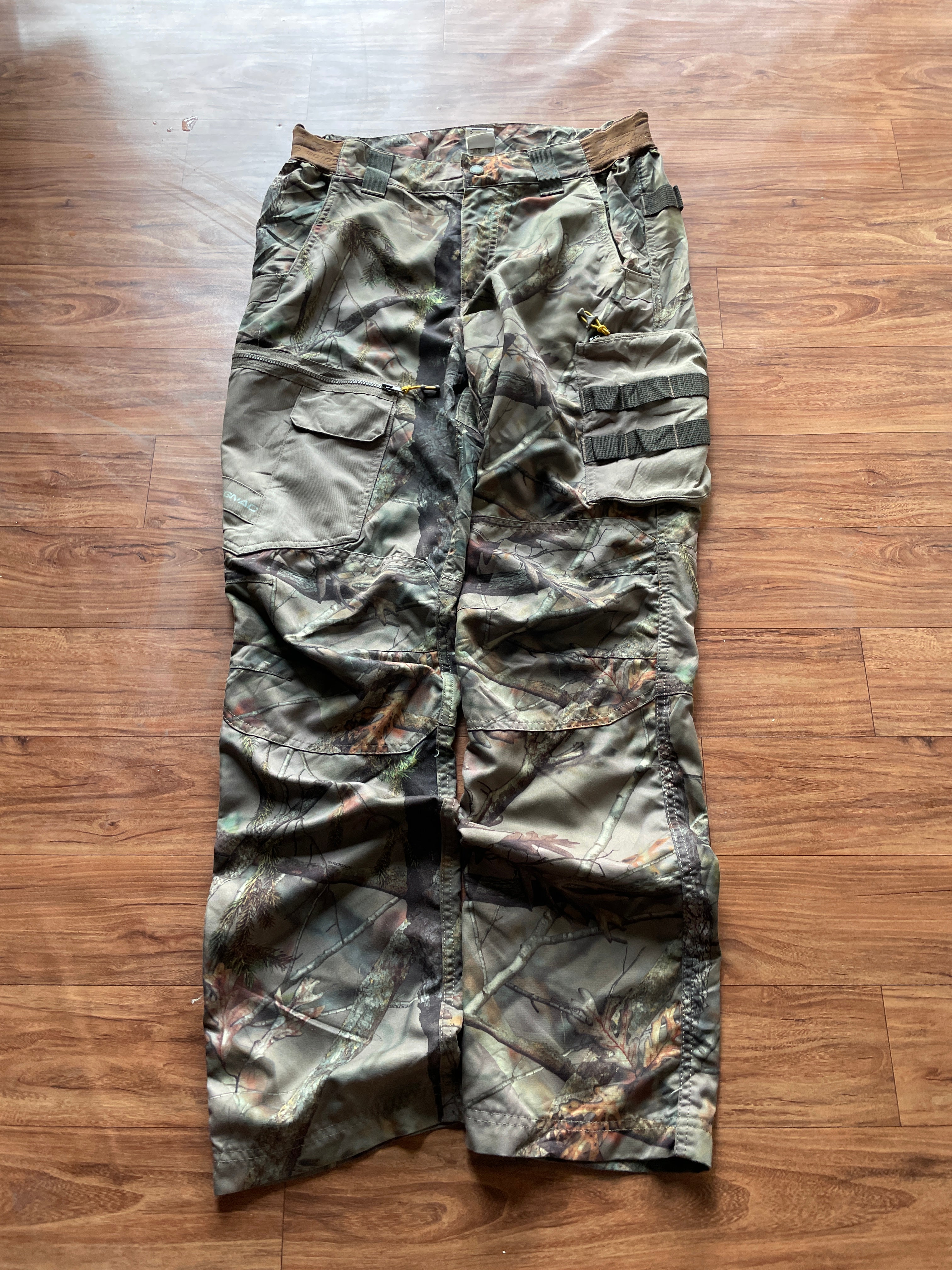 Decathlon camo print track
