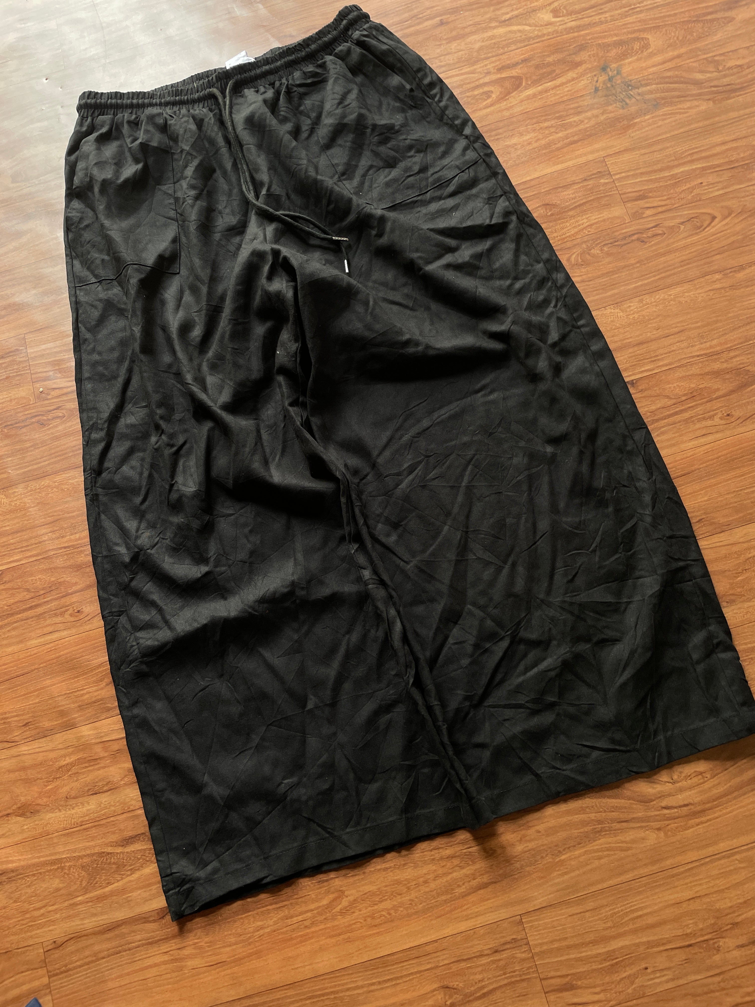 Black pant