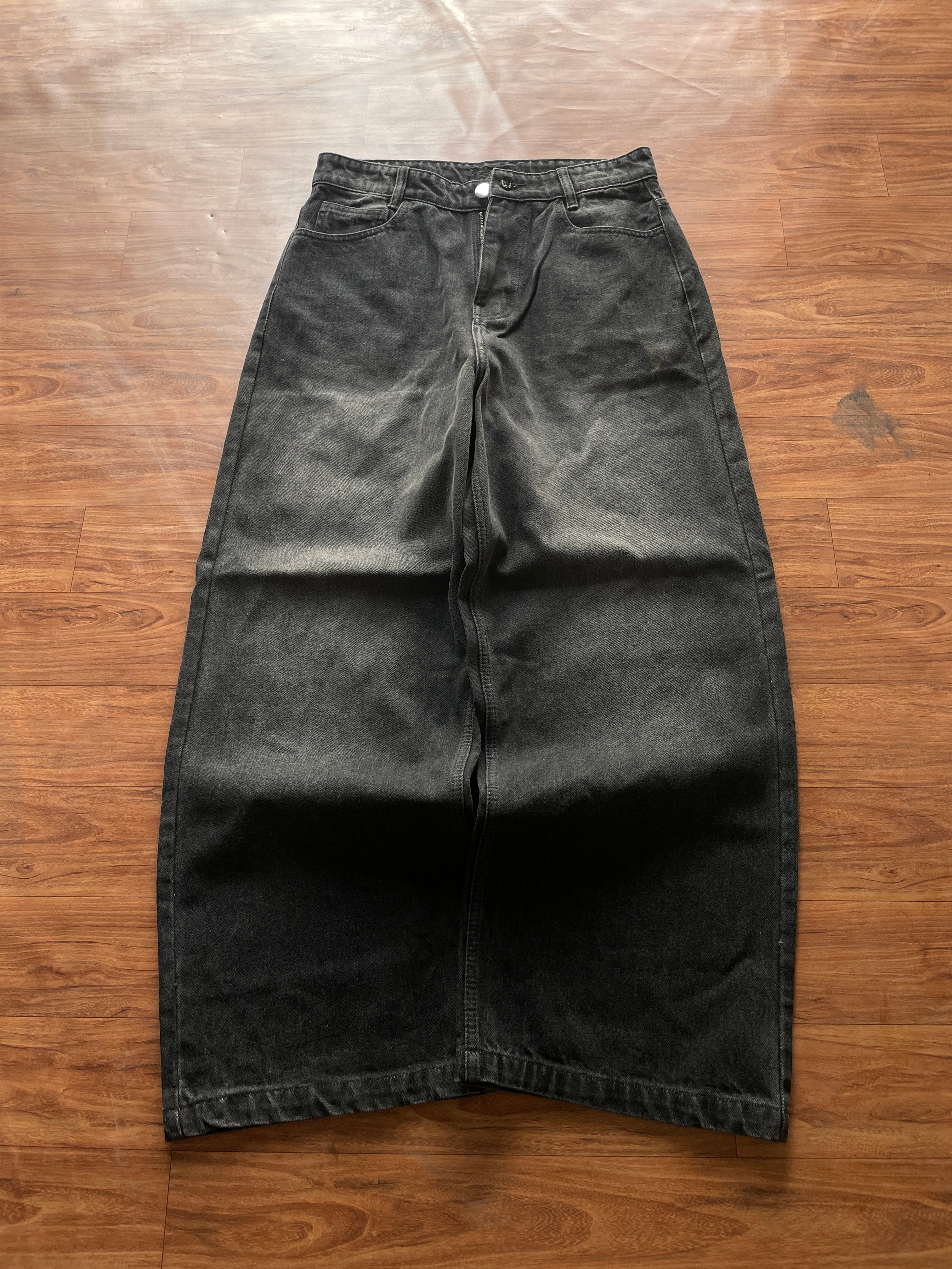 Real baggy low rise