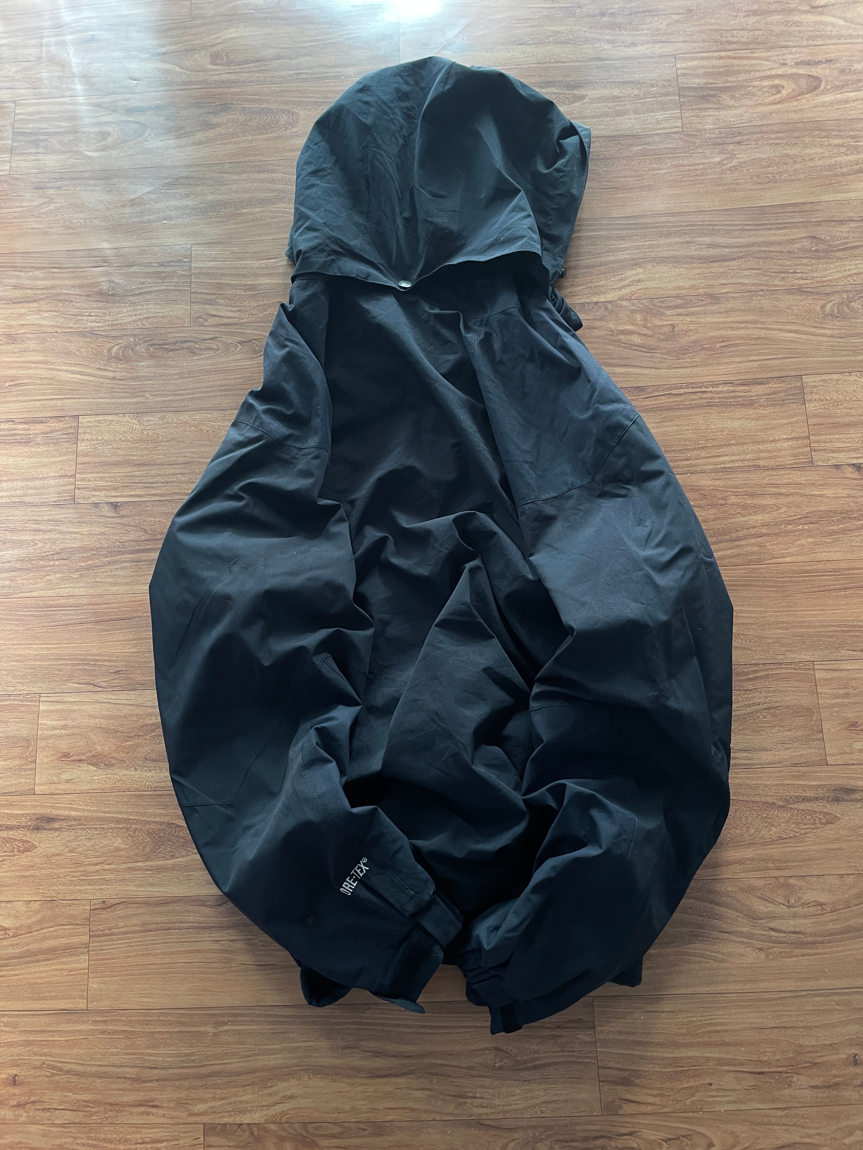The north face heavy jacket  (gore-tex )