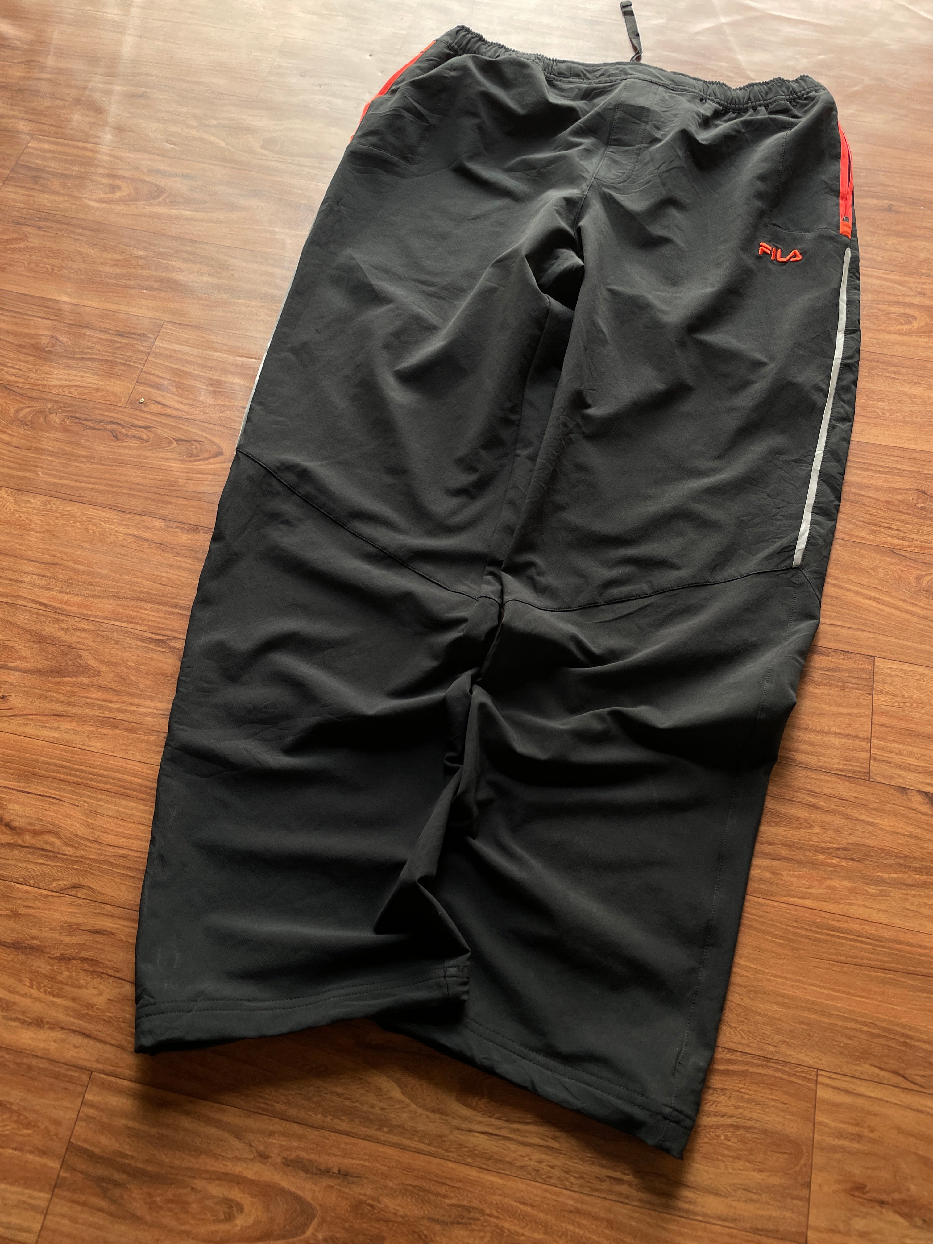 Fila track