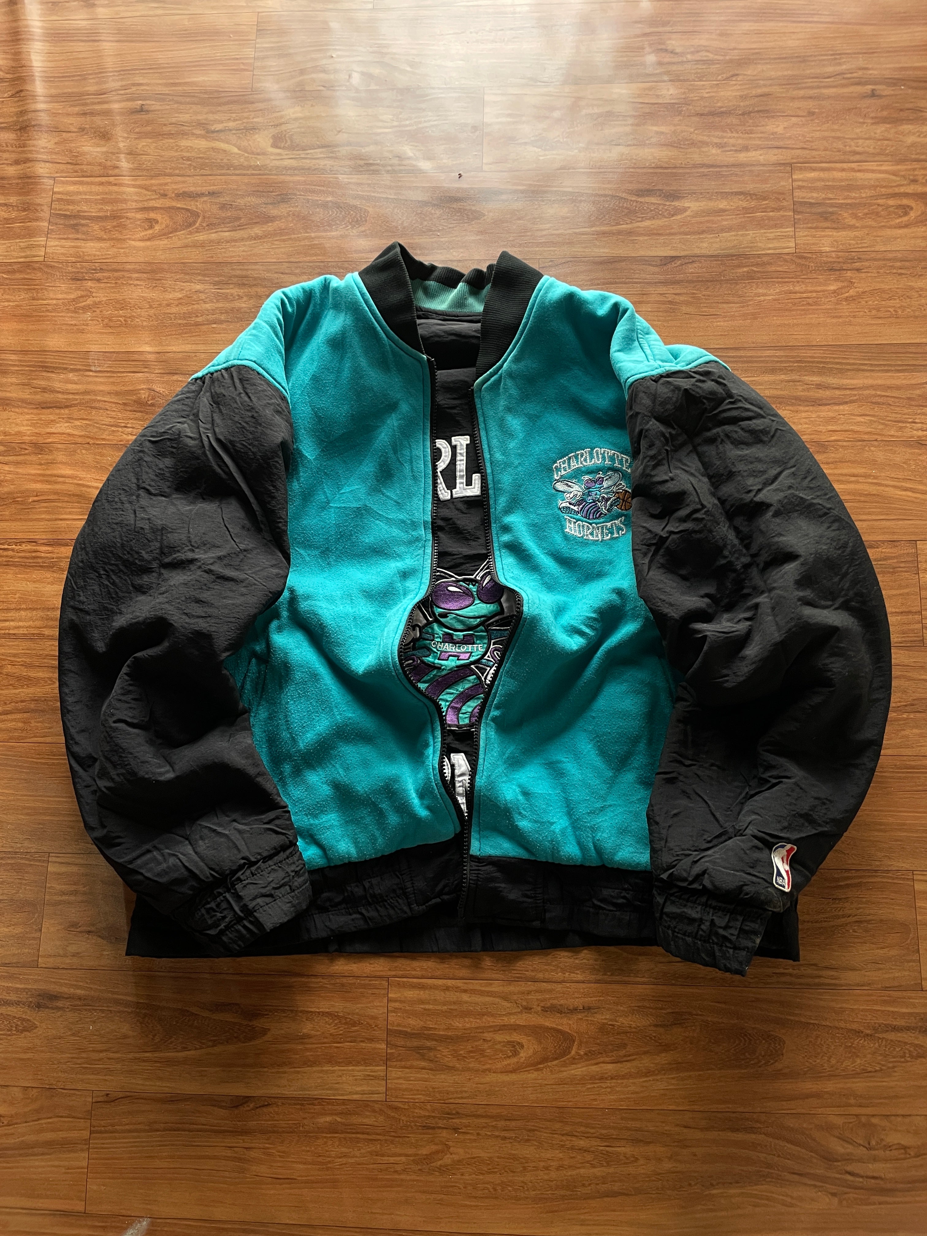 vintage 90s Charlotte Hornets NBA (reversible)