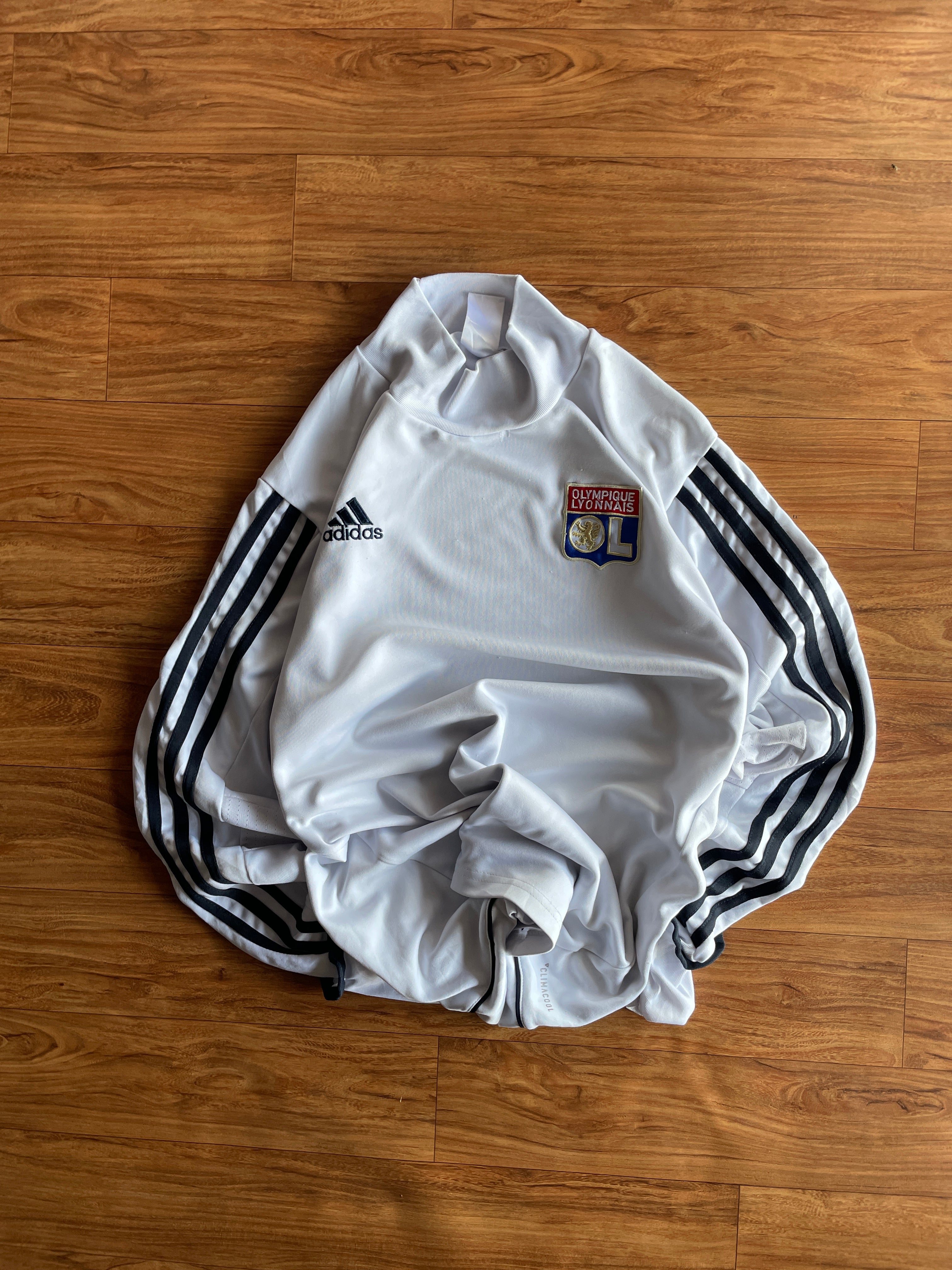 OLYMPIQUE LYONNAIS 2018(c40-42 L28)