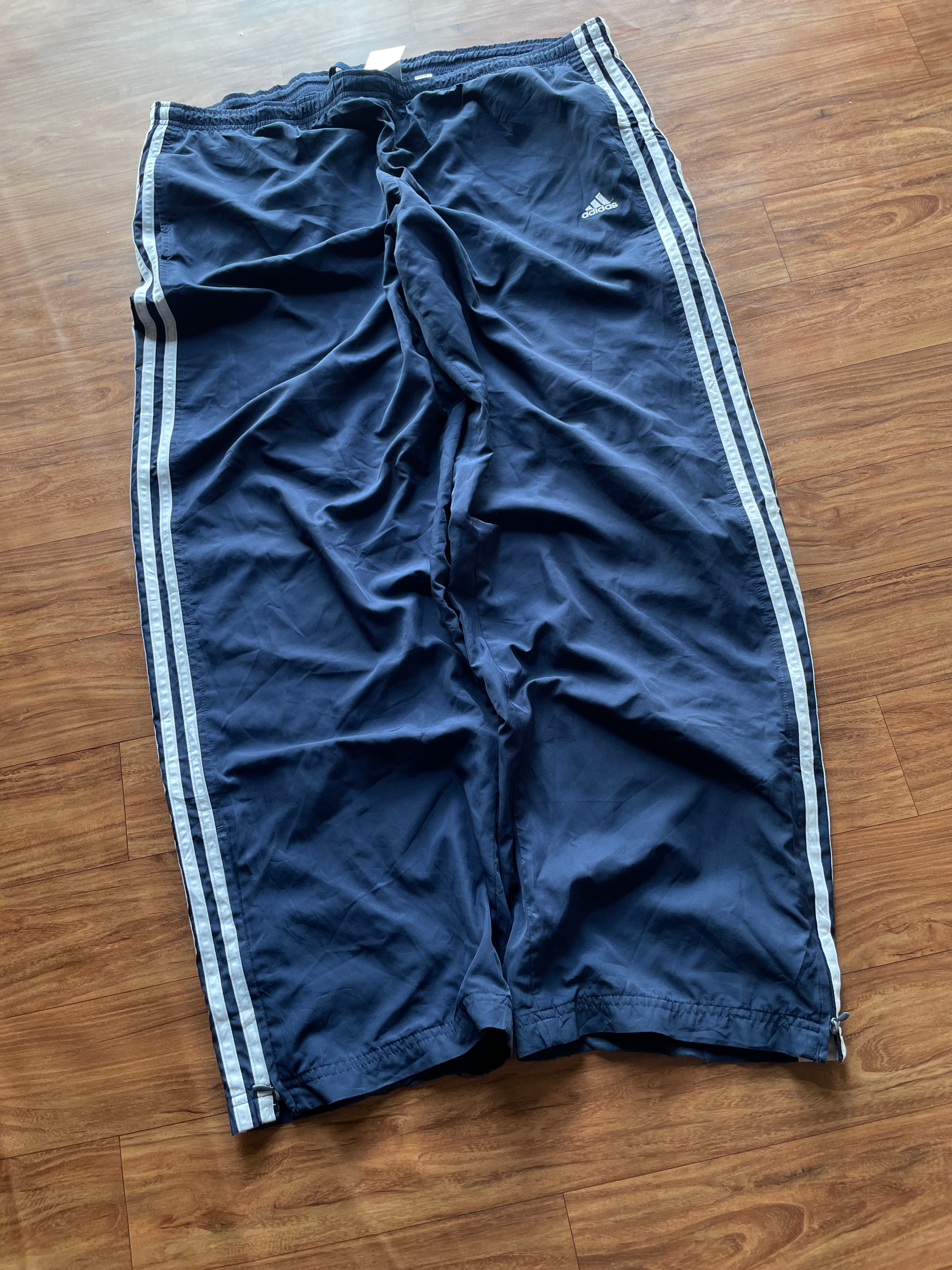 Adidas baggy