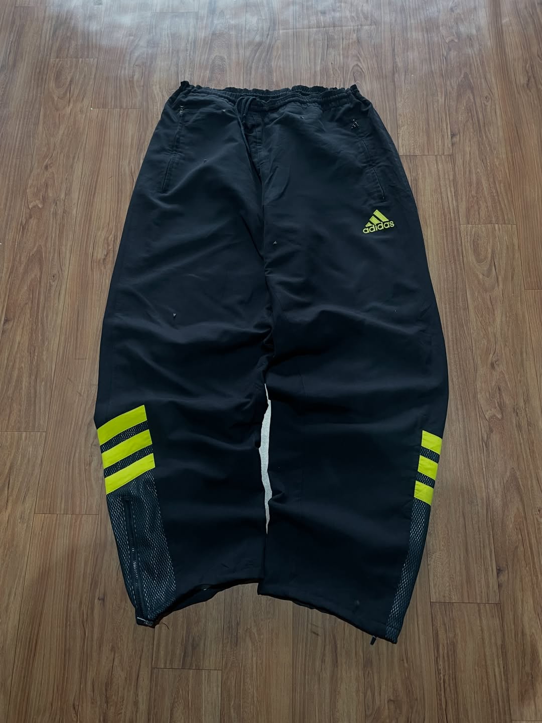 A*didas Track