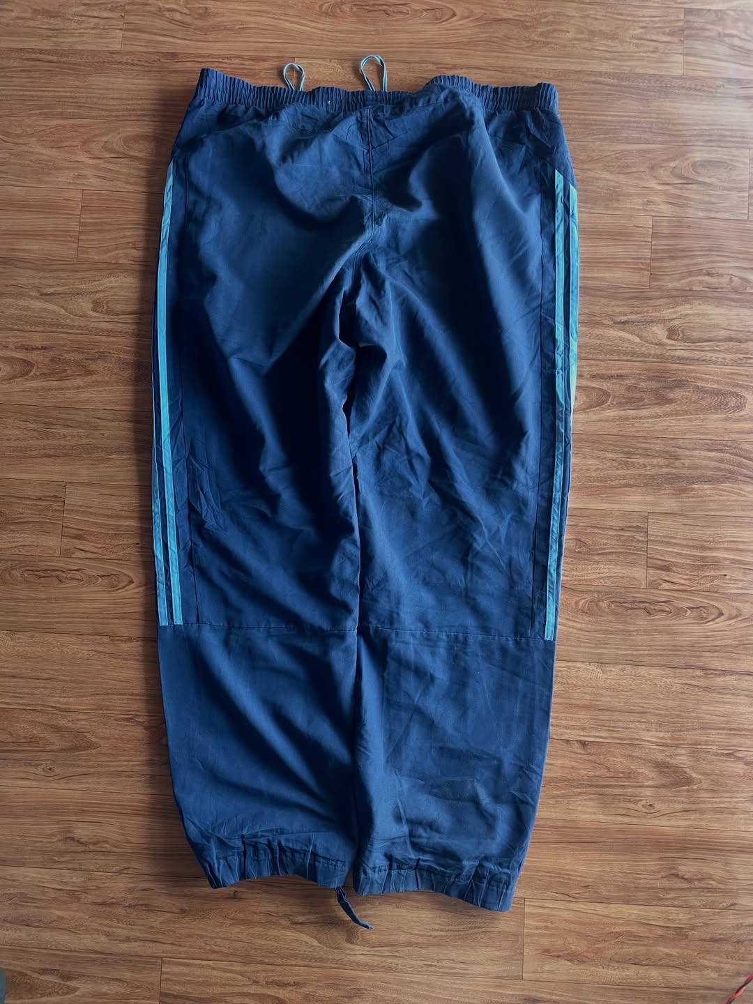 A*didas Blue stripe