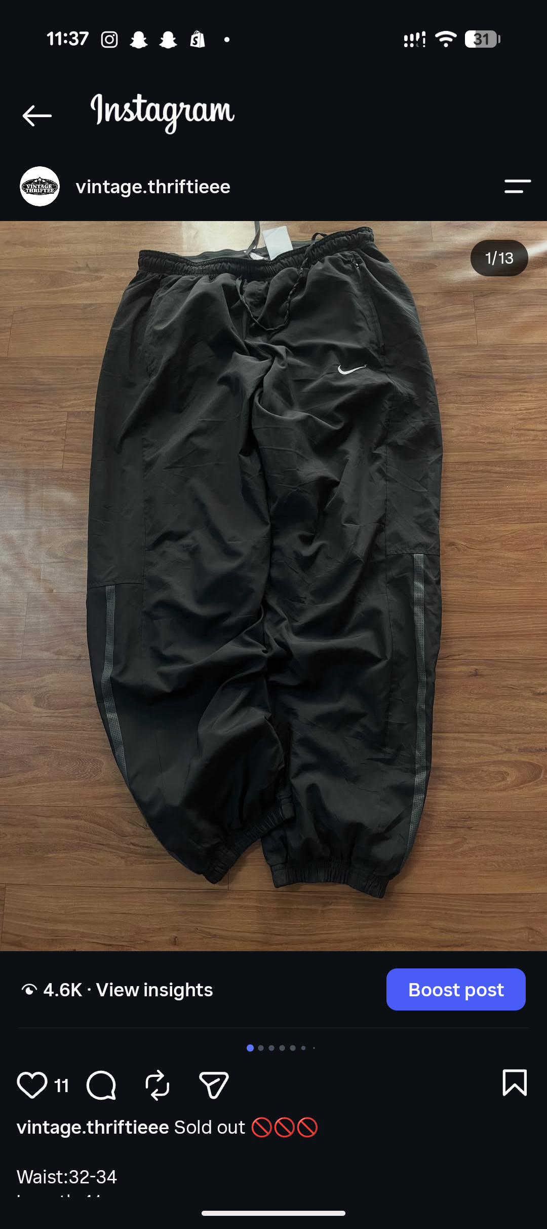 Black track nike