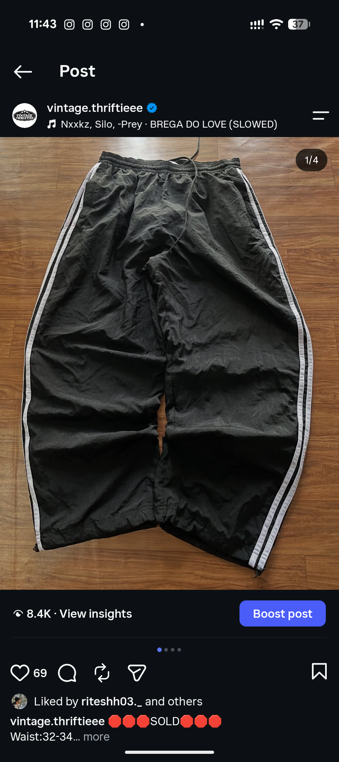 3 stripe parachute