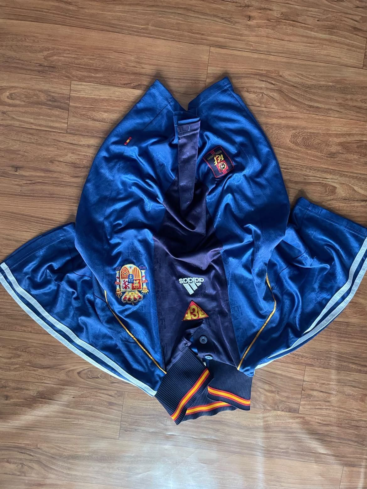 Pack of 8 jerseys