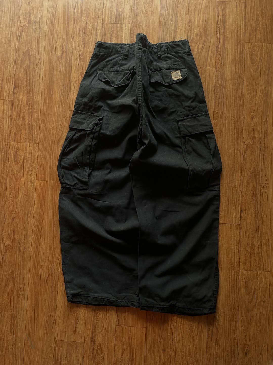 Carhartt black cargo