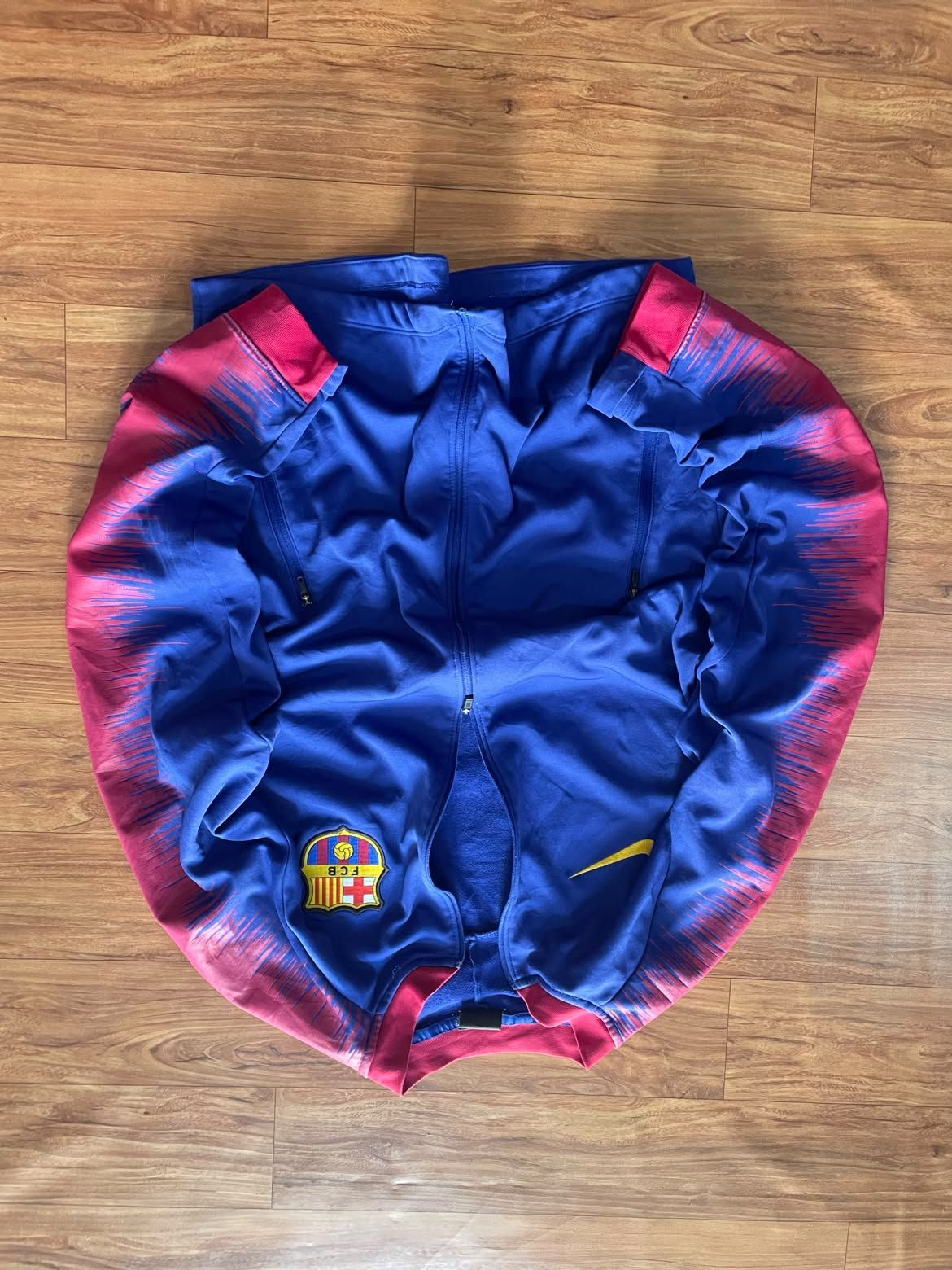 Barca blue red